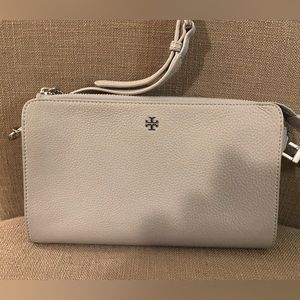 Tory Birch bag/purse - great condition